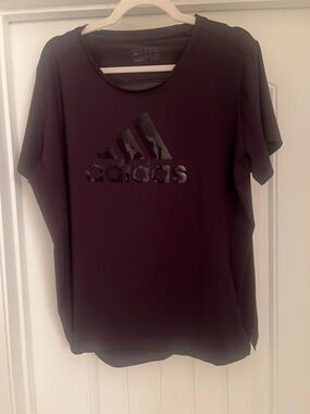 Adidas Women’s Purple Short Sleeve AeroReady SS Tee with Gloss Logo Sz 2X NWOT